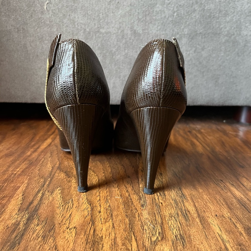 Stuart Weitzman Vintage Snake Lizard Pattern Pump… - image 6